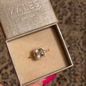 Zales Pretty cushion cut Ring from Zales 10K Beautiful ring.